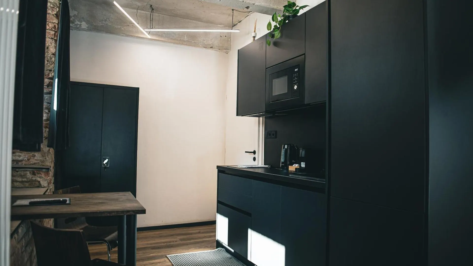 Industrial Lofts Centrum Brno 0*,